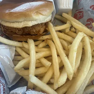 Chicken sandwich combo