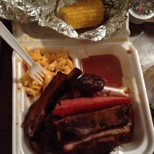 Jack Jordan's 3 meat and 2 sides BBQ plate (ribs,hot links, chopped beef, Mac and cheese, corn)