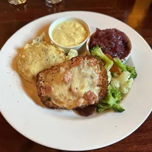 Chicken cordon bleu