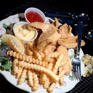 D' perch $21.95 Pandls Whitefish Bay WI Fri 7-26-24