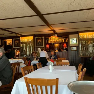 The dining room, let's have some fish fry!