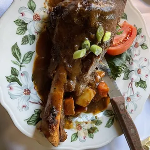 Lunch lamb shank.