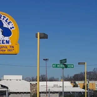 a chicken restaurant sign