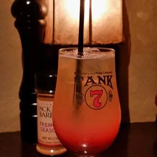 Boulevard Tank 7