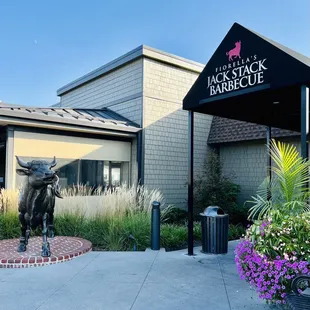 Restaurant front