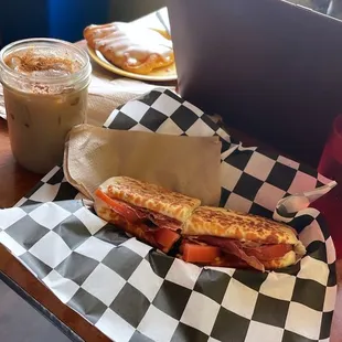 Jackalope Sandwich, Iced Chai Latte