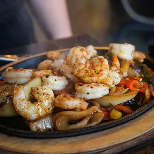 Wild Texas Shrimp Fajitas - IG: @nelson_eats