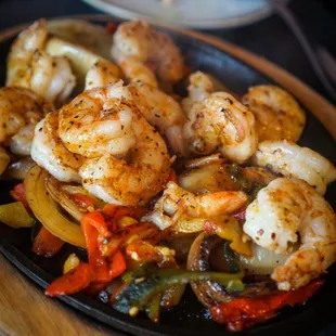 Wild Texas Shrimp Fajitas - IG: @nelson_eats