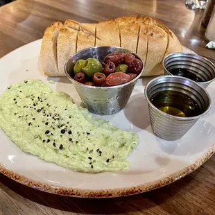 Sweet Pea Dip with Baguette