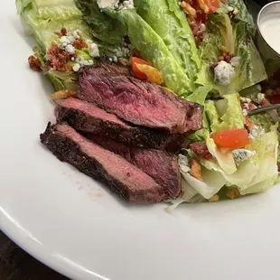 Wedge salad with steak