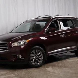 The 2015 QX60 in midnight garnet is so beautiful!