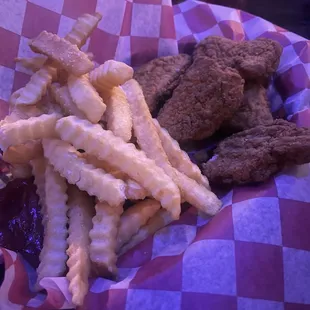 Vegan chicken tenders &amp; fries