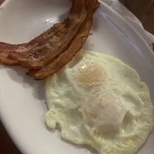 Bacon was so good! Eggs were cooked perfectly !