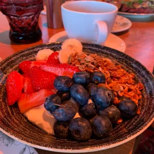 Yogurt bowl with fruit and granola