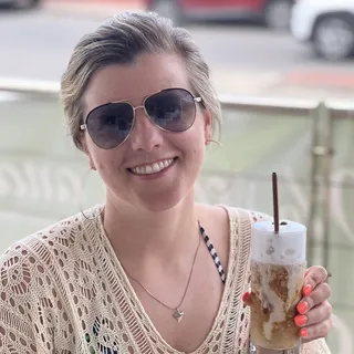 Victoria H.