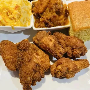 chicken wings and fried chicken, poultry, food, bbq wings, fried chicken, chicken wings, fried chicken wings, bbq chicken, chicken