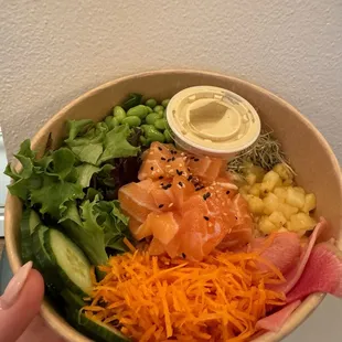 LEI&apos;D BACK POKE