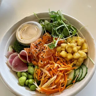 LEI&apos;D BACK POKE BOWL