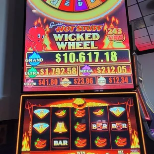 Jackpot Joanie’s