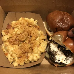 Order: Lamb burger, side of famous mac &amp; cheese