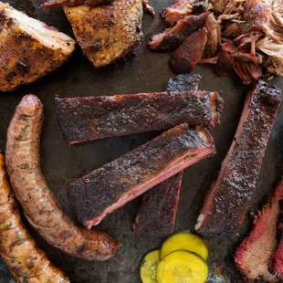 a platter of barbecued meat