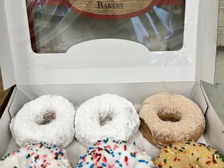 Rise'n Roll Bakery