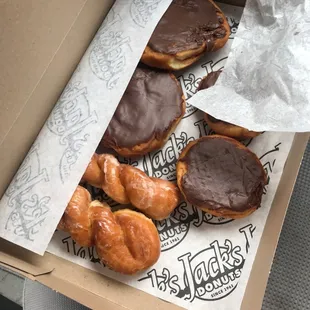 Glazed twists, chocolate rounds &amp; chocolate Bavarian