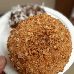 Crumb donut