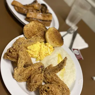 CHICKEN WINGS(3) & FRENCH TOAST(4) WITH EGGS(2)