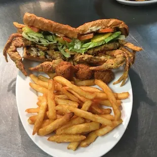 Soft Shell Crab Poboy