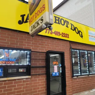 Jack's hotdog 3577 W Armitage Chicago, IL 60647