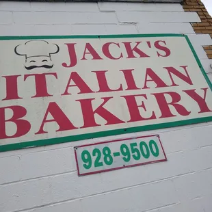 a sign for jack&apos;s italian bakery