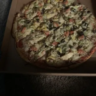 Jack 's All Veggie Pizza w/ grilled chicken