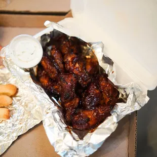 chicken wings and fried chicken, poultry, food, bbq wings, fried chicken, chicken wings, fried chicken wings, bbq chicken, chicken