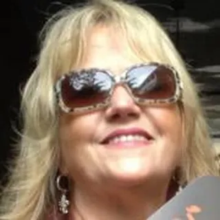 Bonnie B.