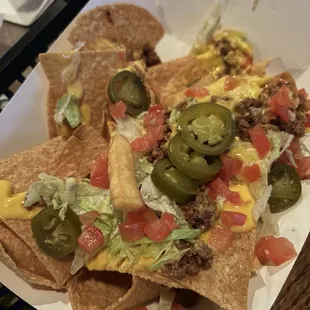 Nachos w beef