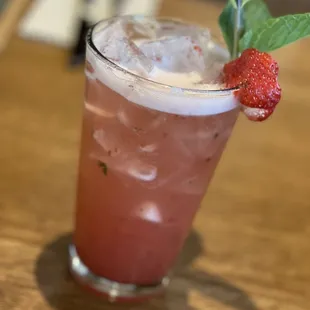 STRAWBERRY COOLER