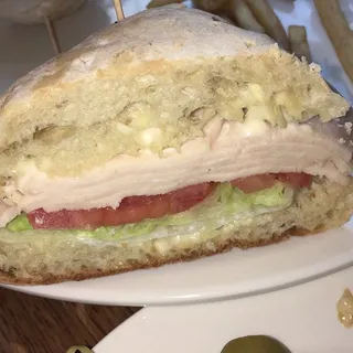 ROASTED TURKEY SANDWICH