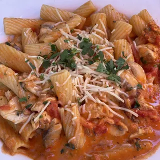 RIGATONI DI POLLO