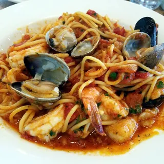 TUTTO MARE