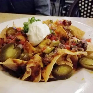 CHILI NACHOS