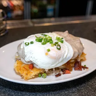 country fried steak w/eggs $22