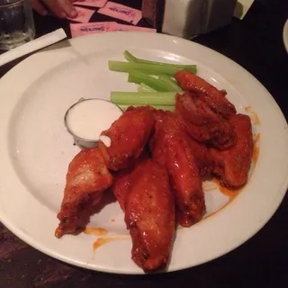 HOT WINGS