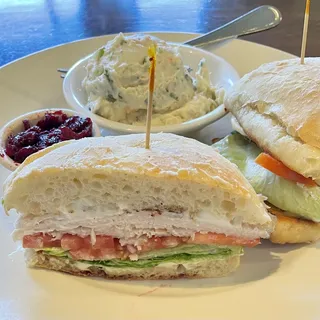 ROASTED TURKEY SANDWICH
