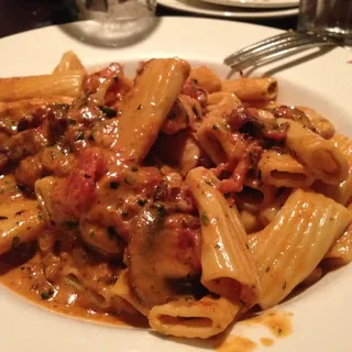 RIGATONI DI POLLO
