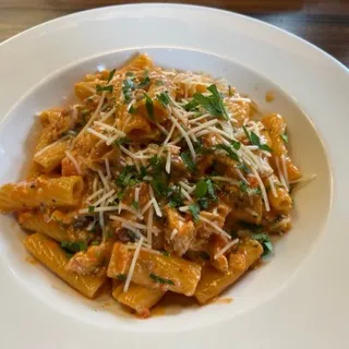 RIGATONI DI POLLO