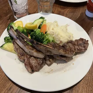 GRILLED LAMB CHOPS