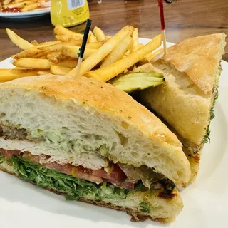 GRILLED CHICKEN SANDWICH