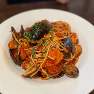 Seafood pasta with red sauce