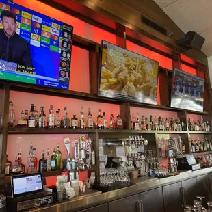 The back bar at lunchtime.